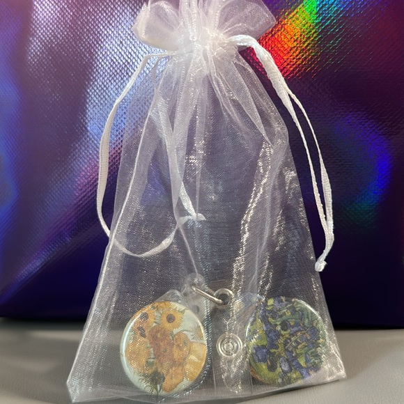 Buttonsmith Van Gogh Tinker Reel Retractable Badge Reel 🎨 - Picture 7 of 7